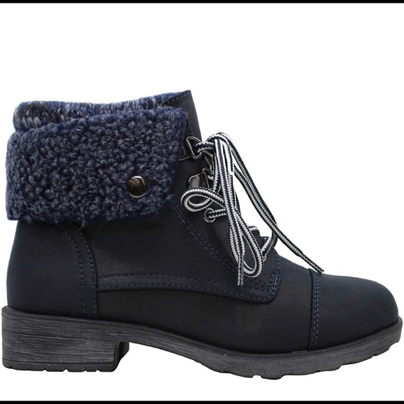 WHITE MOUNTAIN SANDRO BOOTIES - Picture 2 of 4